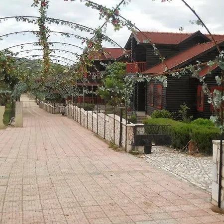Villa Manyas Thermal Villas *